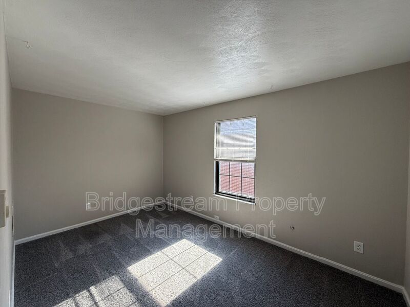 Spacious 2 Bed, 1.5 Bath Townhome in Fairborn property image