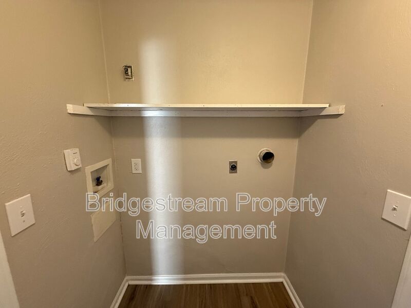 Spacious 2 Bed, 1.5 Bath Townhome in Fairborn property image