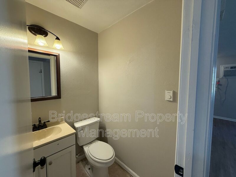 Spacious 2 Bed, 1.5 Bath Townhome in Fairborn property image