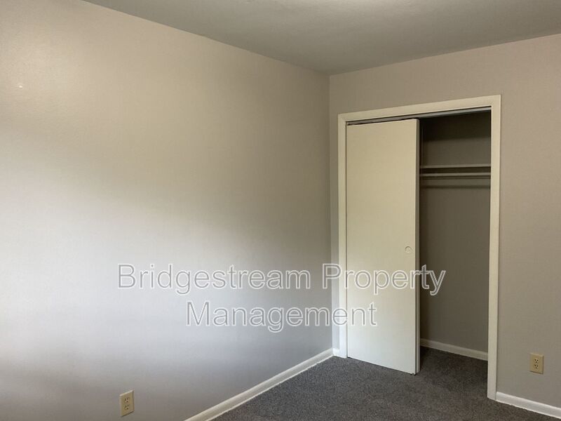 First Months Free Move in Special - Cozy 2 Bed, 1 Bath Apartment Now Available property image