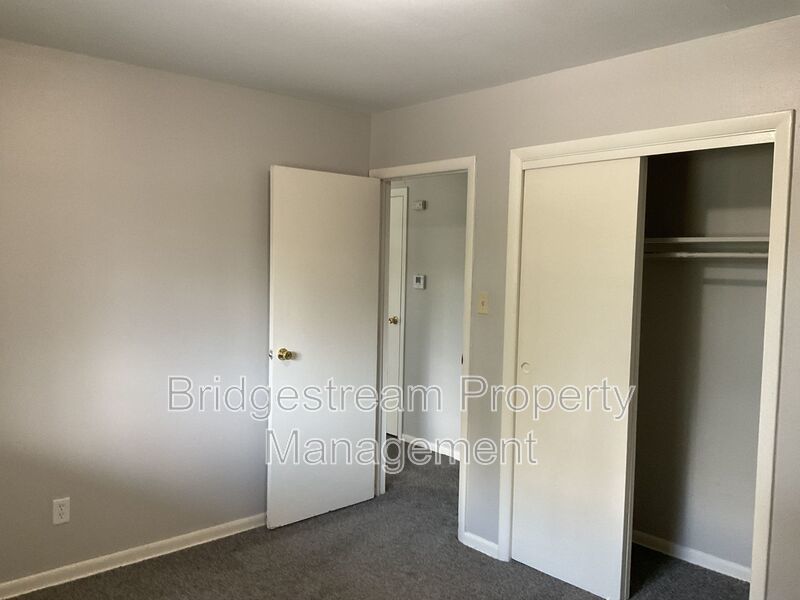 First Months Free Move in Special - Cozy 2 Bed, 1 Bath Apartment Now Available property image