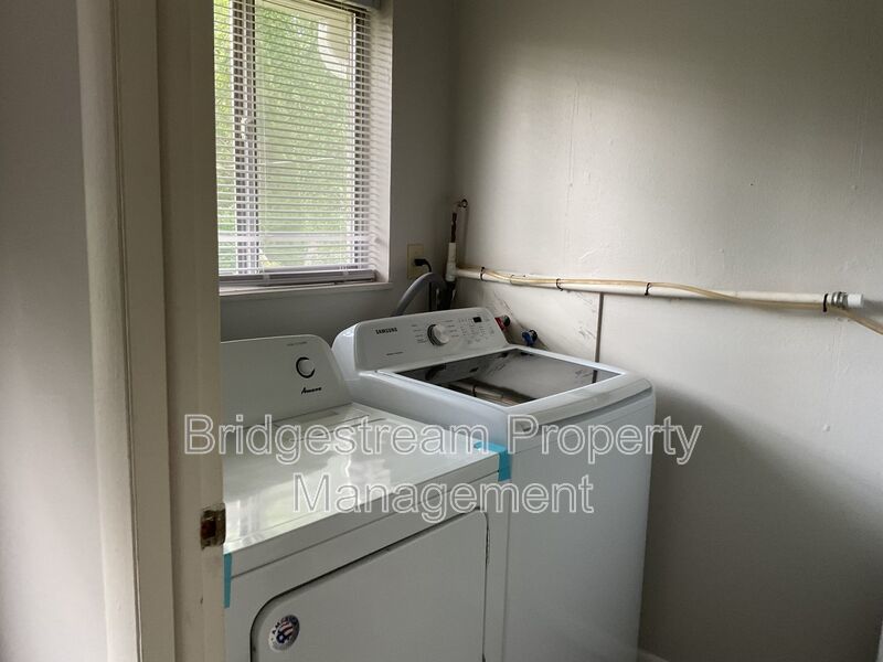 First Months Free Move in Special - Cozy 2 Bed, 1 Bath Apartment Now Available property image