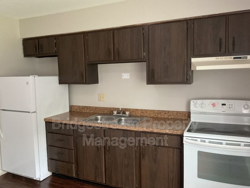 First Months Free Move in Special - Cozy 2 Bed, 1 Bath Apartment Now Available property image