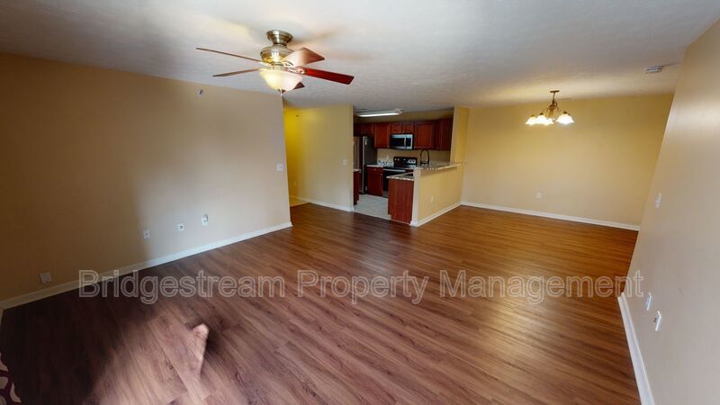 Beautiful 1st Floor 3 Bedroom, 2 Bath Condo with 1 Car Garage in Beavercreek property image