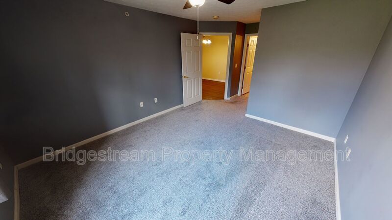 Beautiful 1st Floor 3 Bedroom, 2 Bath Condo with 1 Car Garage in Beavercreek property image