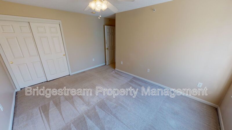 Beautiful 1st Floor 3 Bedroom, 2 Bath Condo with 1 Car Garage in Beavercreek property image
